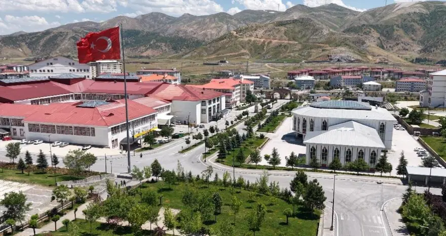 Köklü üniversiteleri solladı. YKS tercihlerinde Bitlis Tıp rüzgarı 1
