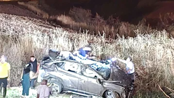 Diyarbakır'da otomobil tırla çarpıştı. 2 ölü