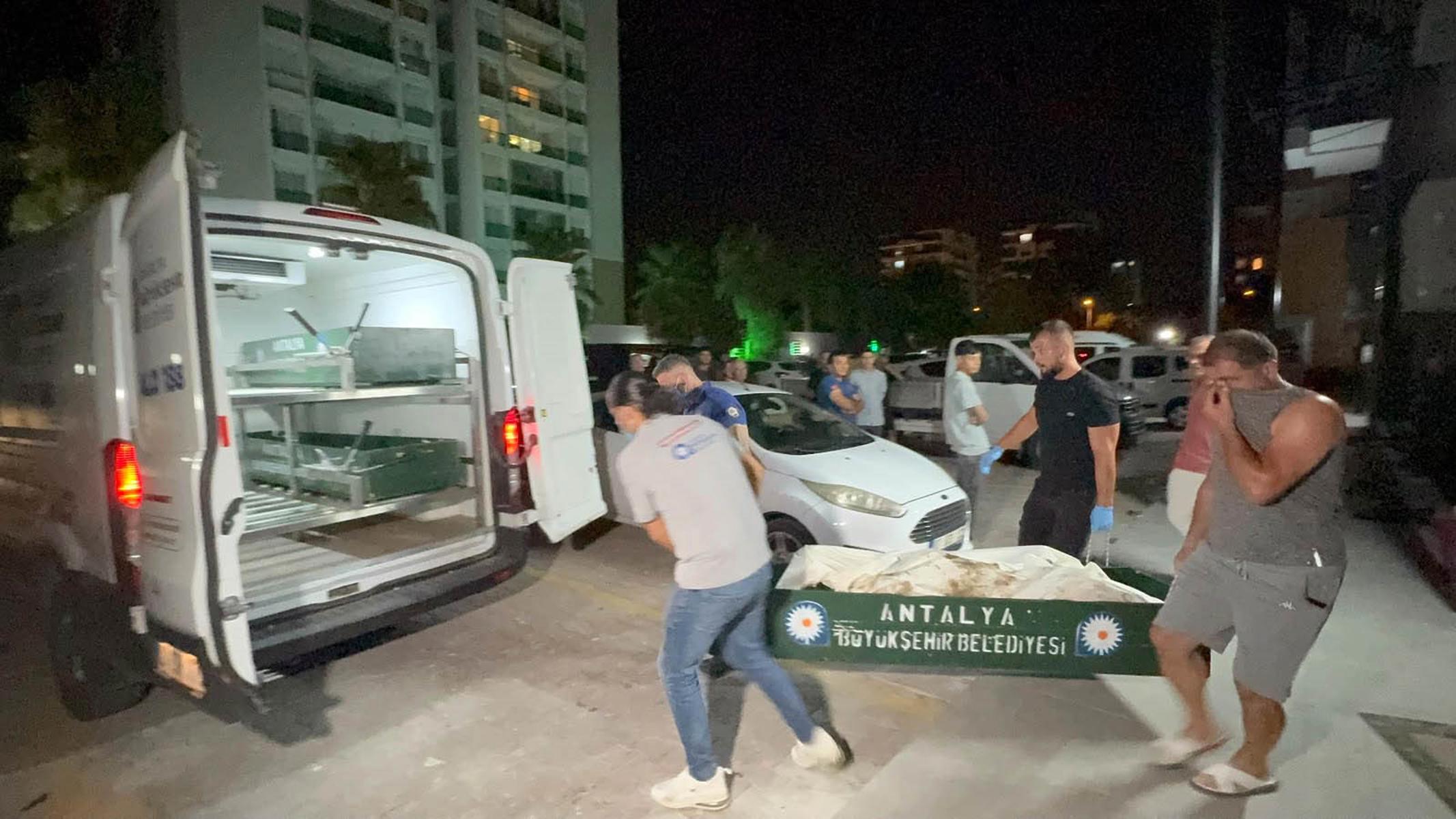 Norveçli adam Antalya'daki evinde ölü bulundu