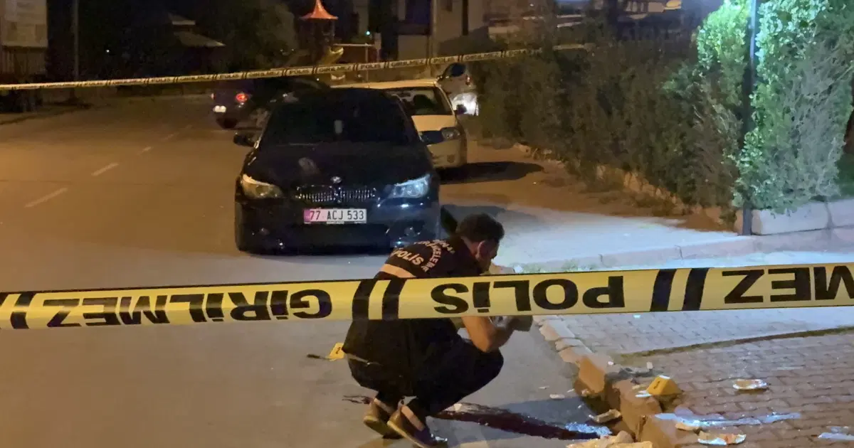 Baba-oğul arasında sigara parası kavgası. Birbirlerini bıçakla yaraladılar