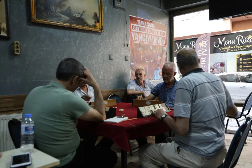 "KAHVENİN OLMAZSA OLMAZI YANCILARDIR"

 3