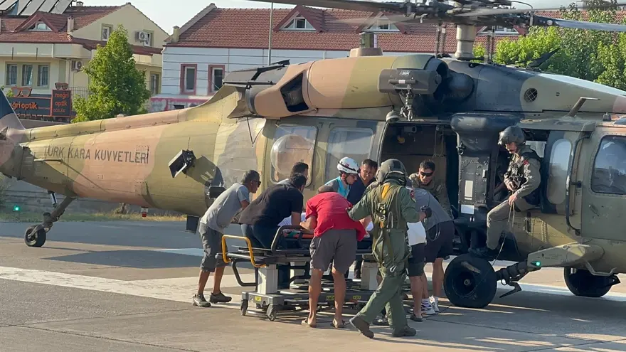Ölüdeniz'de paraşüt faciası. Eğitmen ile Çinli turist hayatını kaybetti 3 Ölüdeniz'de paraşüt faciası. Eğitmen ile Çinli turist hayatını kaybetti 3