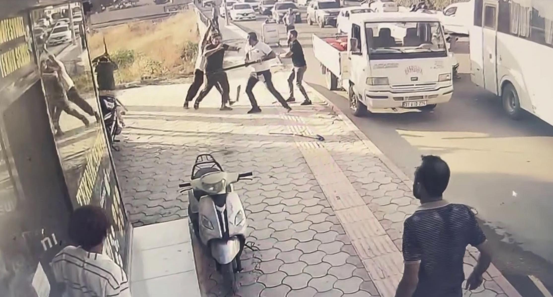 Hatay'da kira tartışması çivili sopalı kavgaya dönüştü