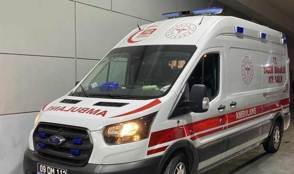 Tesadüfen bahçeye çıktı, oğlunu asılı halde buldu