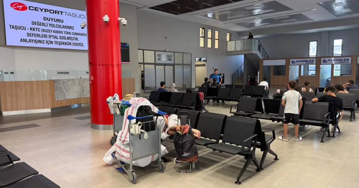 Mersin-Girne feribot seferleri iptal edildi