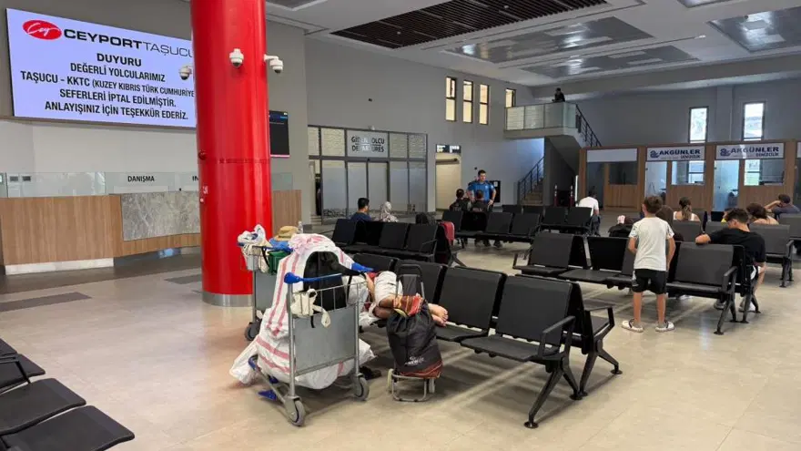 Mersin-Girne feribot seferleri iptal edildi Mersin-Girne feribot seferleri iptal edildi