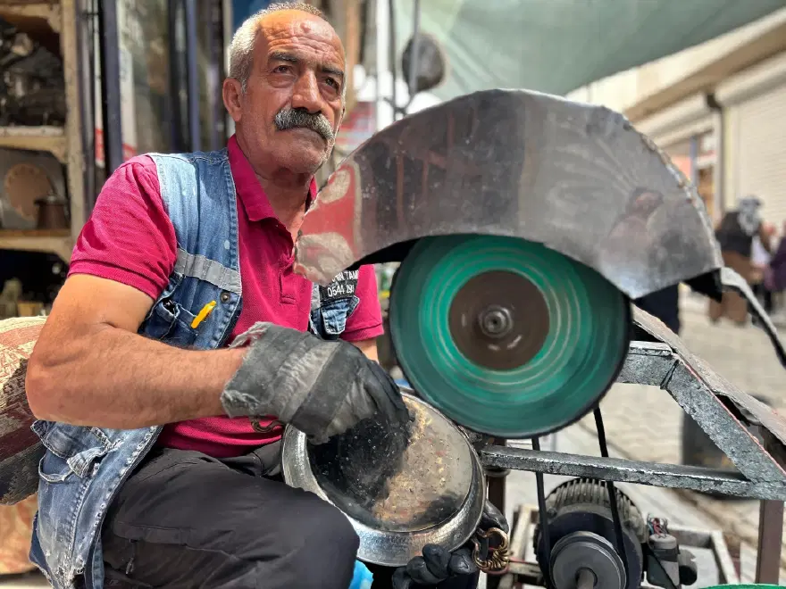 Mutfakların vazgeçilmeziydi artık unutuldu. Kendi kendine bu işi öğrenmiş