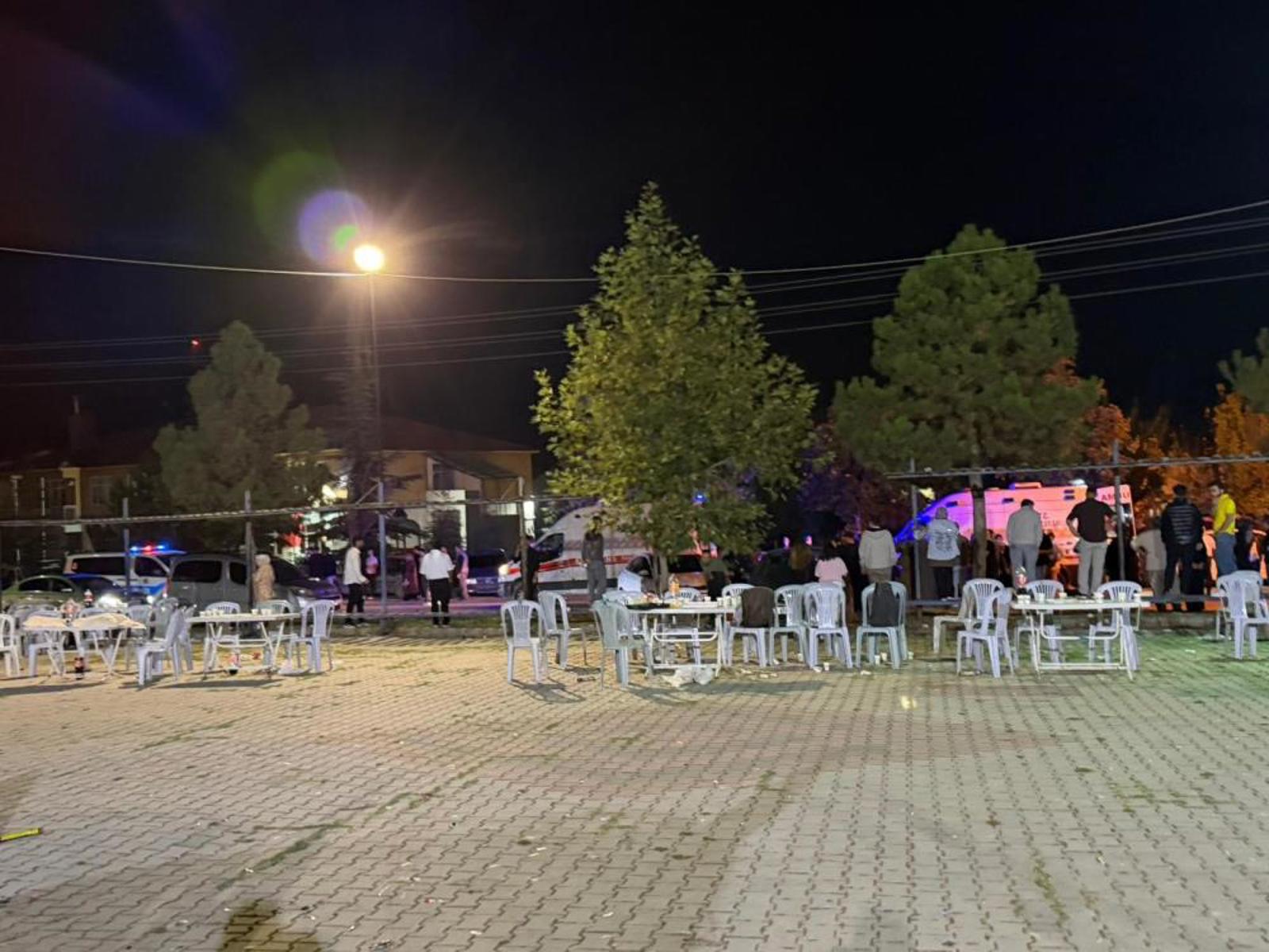 Asker eğlencesinde bıçaklı kavga: Beş yaralı