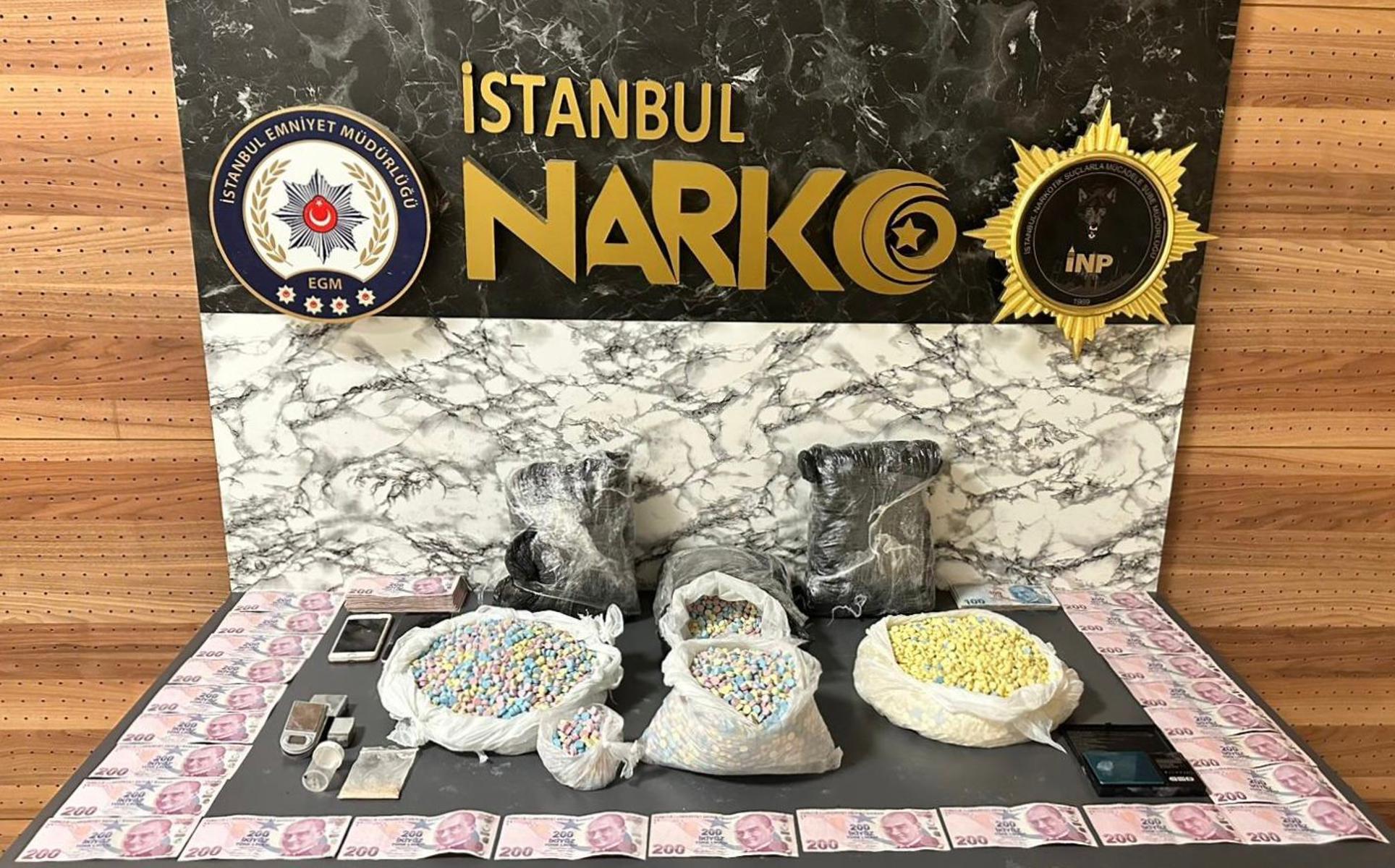 Esenyurt'ta uyuşturucu operasyonu. 72 bin hap ele geçirildi
