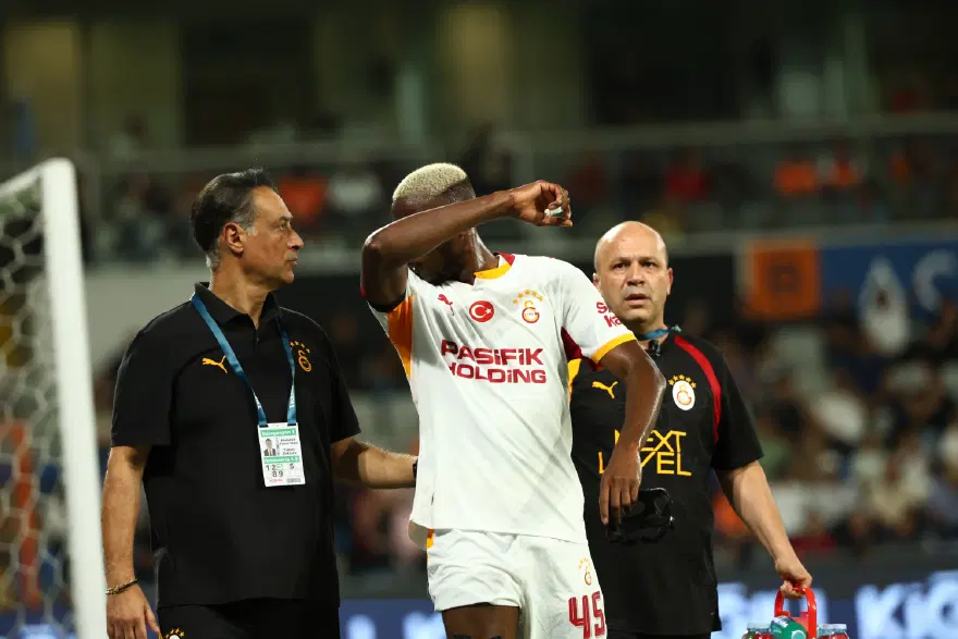 Galatasaray'da Victor Osimhen şoku. Maça devam edemedi 1