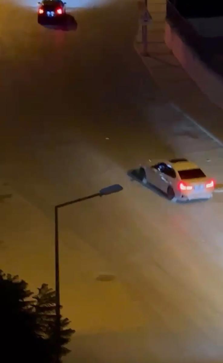 İzmir'de site önünü drift pistine çevirdiler