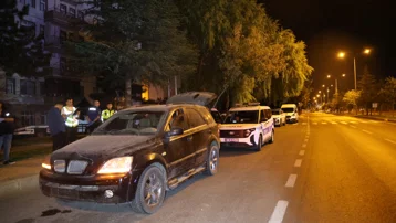 Polisin şüphe üzerine durduğu araçtan cinayet şüphelileri çıktı
