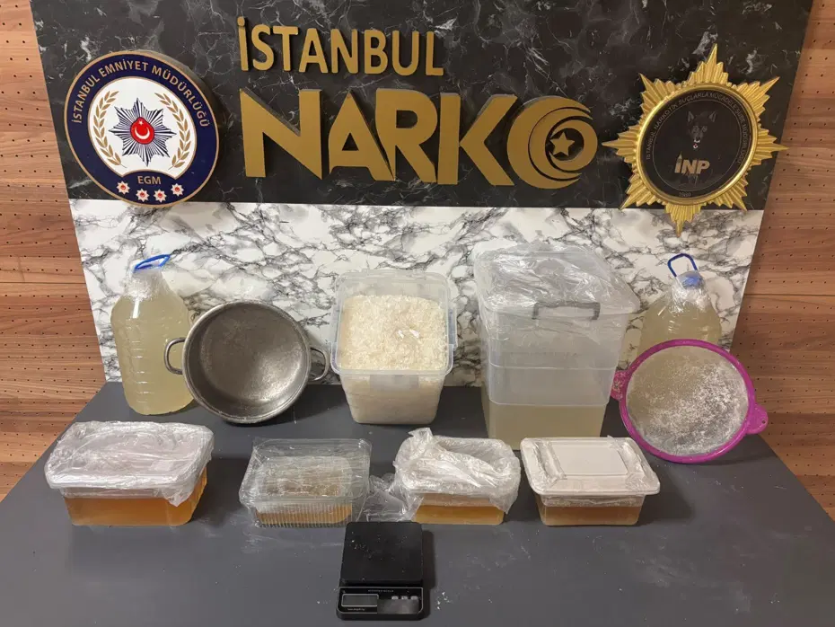 İstanbul'da uyuşturucu operasyonunda 26 kilo metamfetamin ele geçirildi