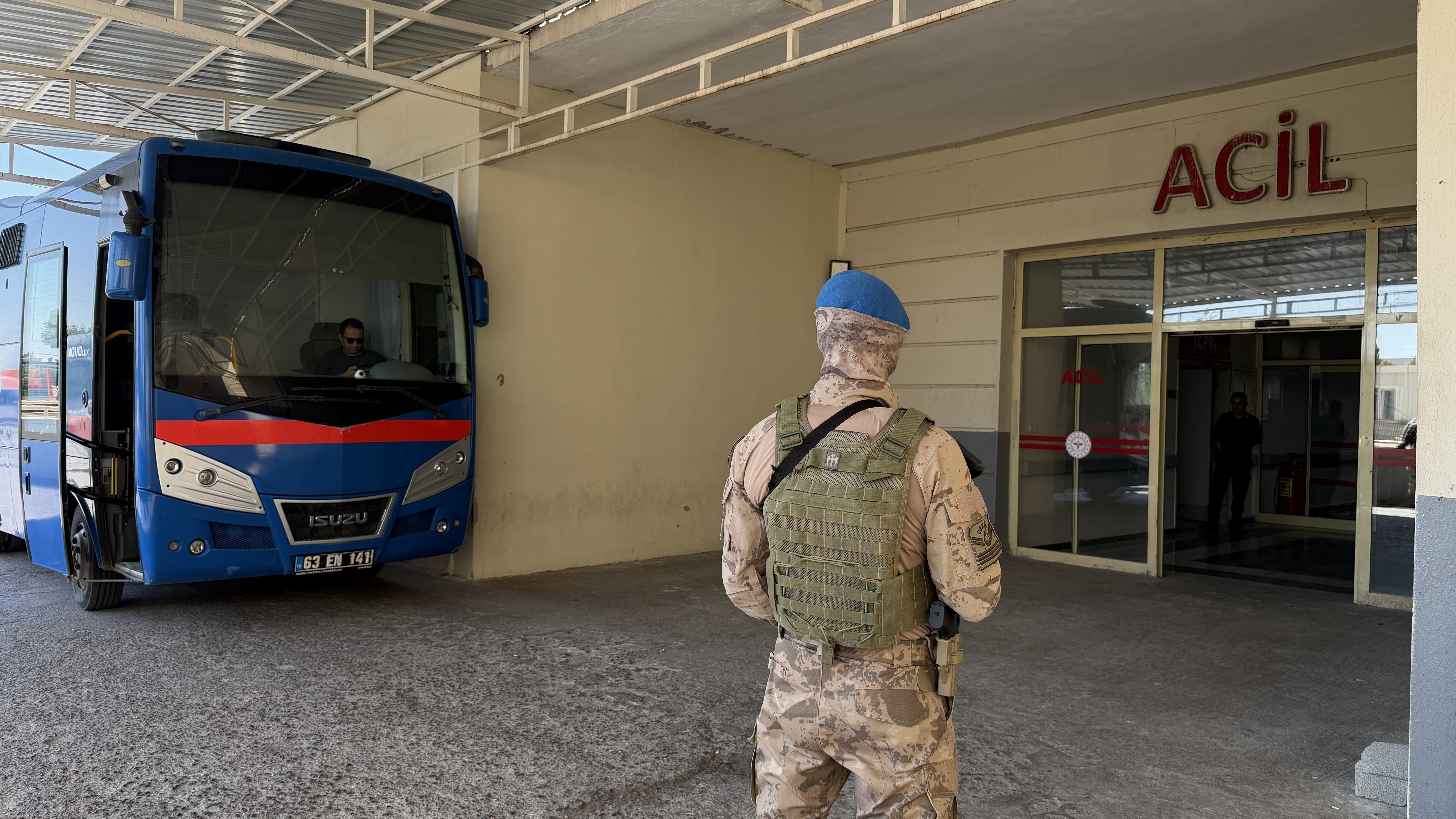 Siverek Cezaevi’nde koğuşta yangın: 13 mahkum hastaneye kaldırıldı