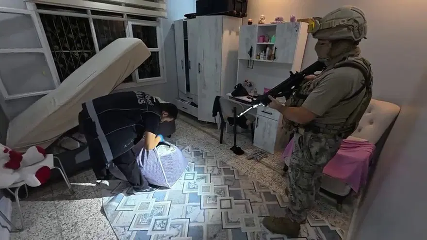 11 İLDE OPERASYONDA 64 ŞÜPHELİ YAKALANDI 1 11 İLDE OPERASYONDA 64 ŞÜPHELİ YAKALANDI 1