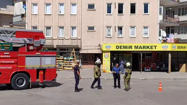 Bursa'da doğalgaz sızıntısı caddeye yayıldı, 6 katlı apartman tahliye edildi