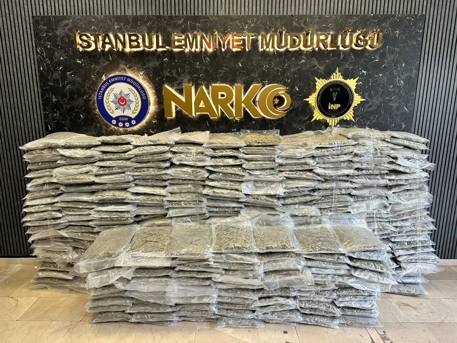 İstanbul'da 409 kiloluk uyuşturucu operasyonu