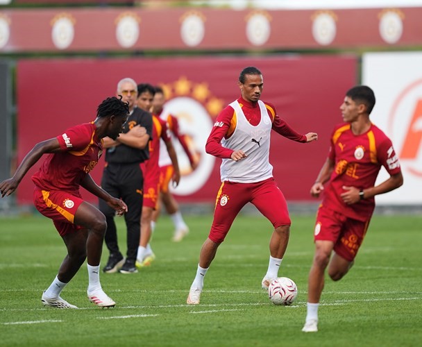 Galatasaray'da Trabzonspor mesaisi başladı