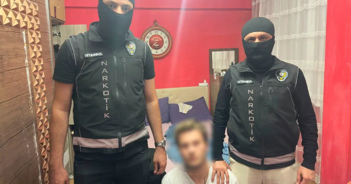 Kırmızı bültenle aranan uyuşturucu kaçakçısı Esenyurt'ta yakalandı
