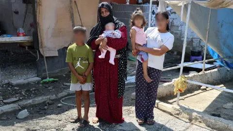 Ev sahibi olmak isterken dolandırıldı, 5 çocuğuyla ahırdaki çadırda kalıyor