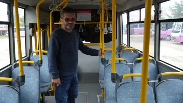 Otobüste unutulan çantadan yüklü miktarda para çıktı