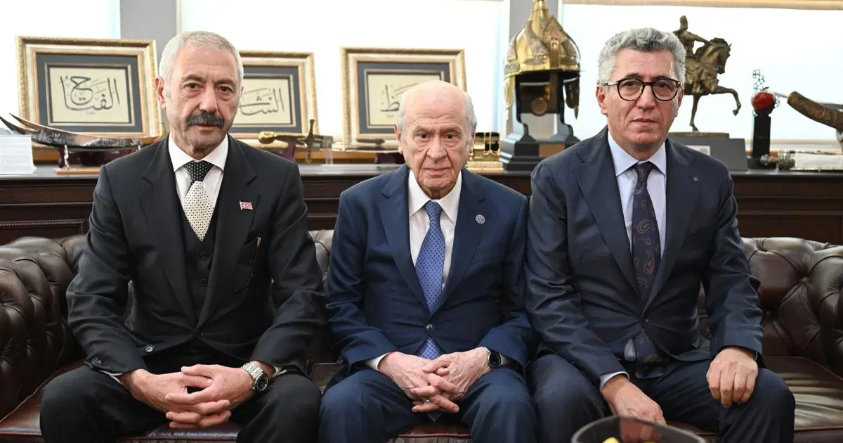 Bahçeli, Sarallar ve Şahinler aileleri ile buluştu. "Tarihi bir kucaklaşma"