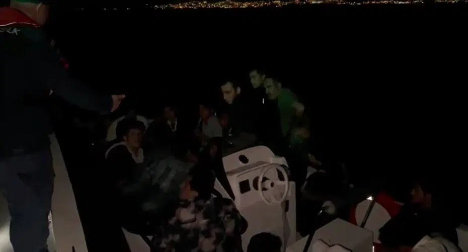 Kuşadası’nda mobil radarla 24 düzensiz göçmen tespit edildi