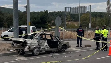 Çanakkale’de yolcu otobüsüyle otomobil çarpıştı, 2 kişi hayatını kaybetti