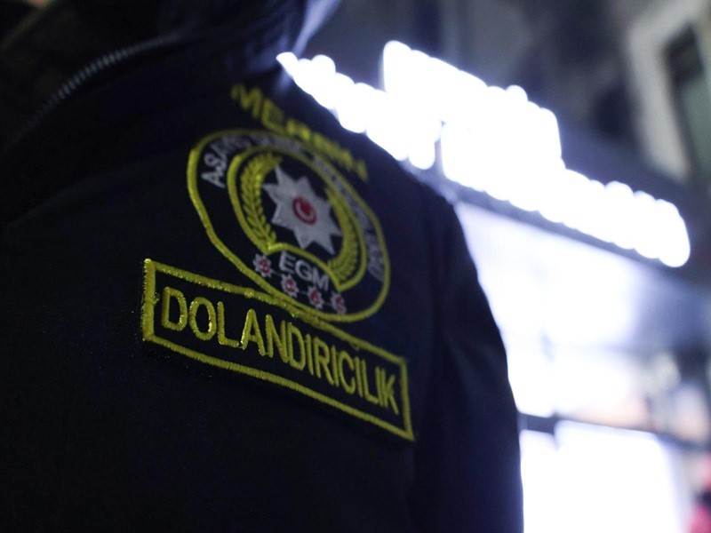 "Adınız terör örgütüne karıştı" yalanıyla 435 bin TL dolandıran 4 şüpheli tutuklandı