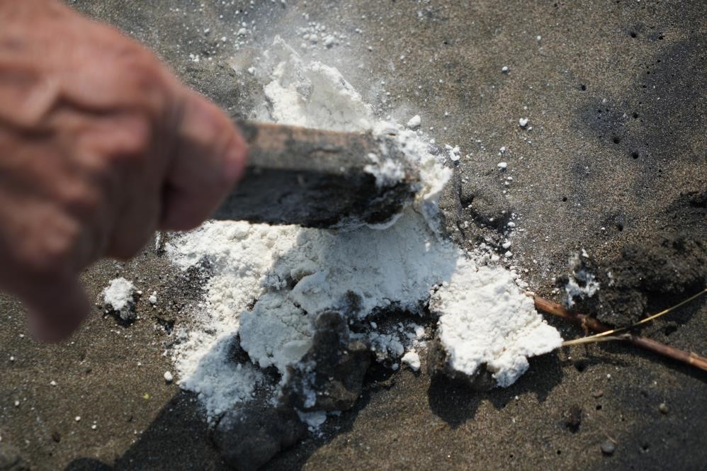 Samsun sahillerine vurdu, "Guar gum" çıktı. Doğal lif olarak biliniyor