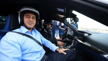 Bakan Bak, İstanbul Park'ta sürüş yaptı