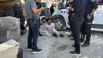 Polisin dur ihtarına uymayan 16 yaşındaki çocuk kovalamaca sonucu yakalandı