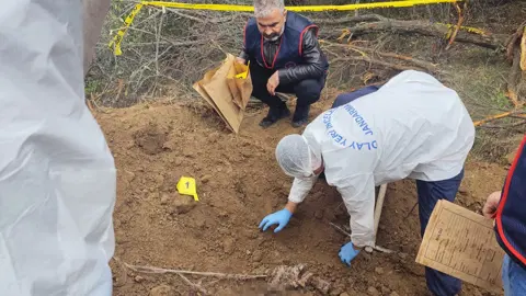 20 yıl önceki cinayet aydınlatıldı: Çocukları öldürüp araziye gömmüş