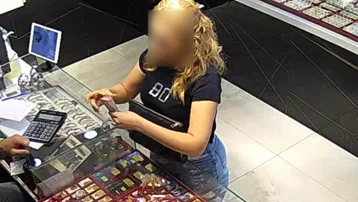 Kuyumcuları sahte altınla dolandıran 2 şüpheli yakalandı