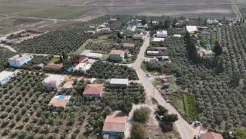 Mahalledeki herkesin soyadı aynı. "Bazen faturamı başkası ödüyor"