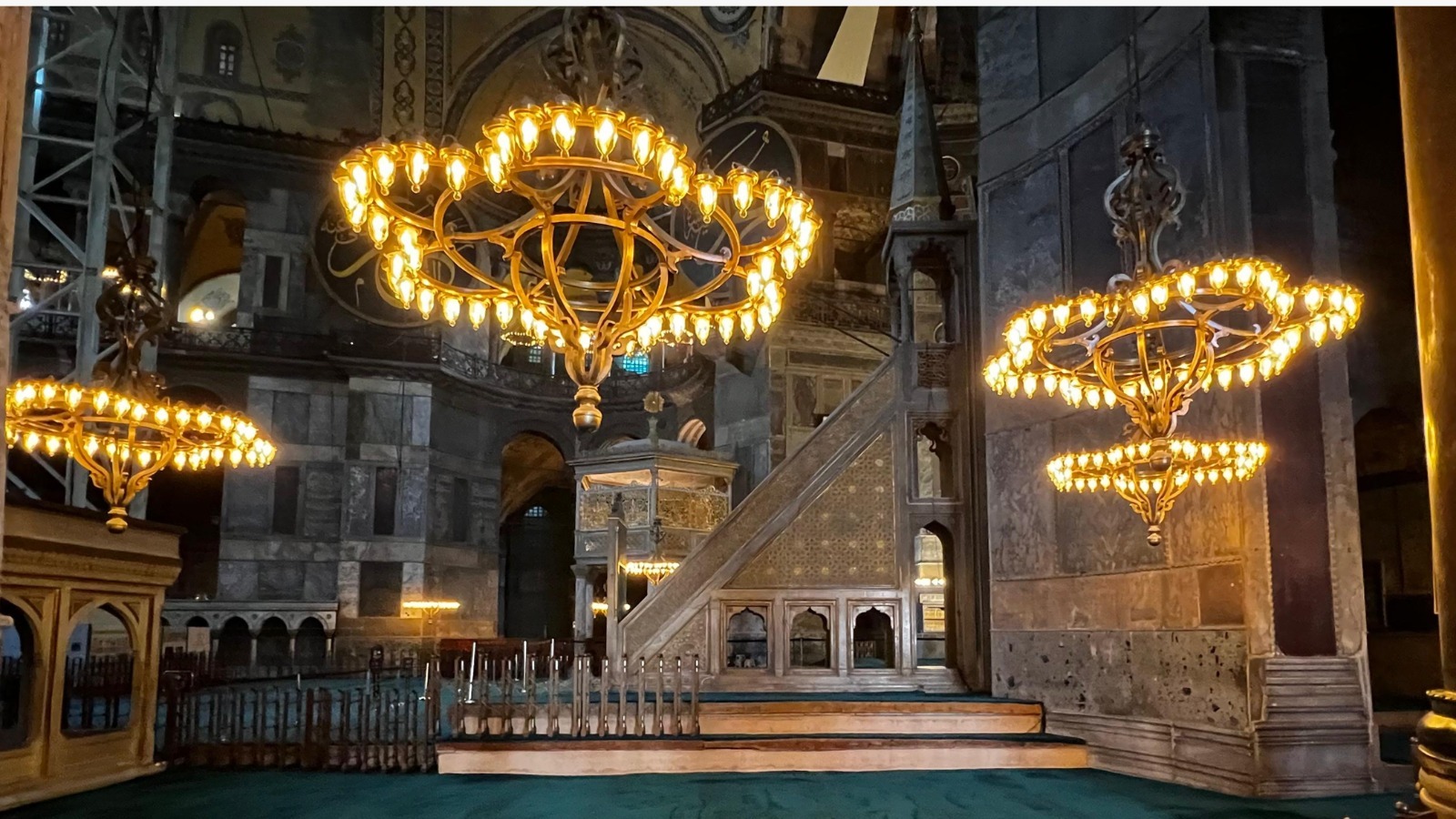 Ayasofya'nın mihrap bölümündeki kubbede güçlendirme ve konservasyon çalışmaları başlıyor