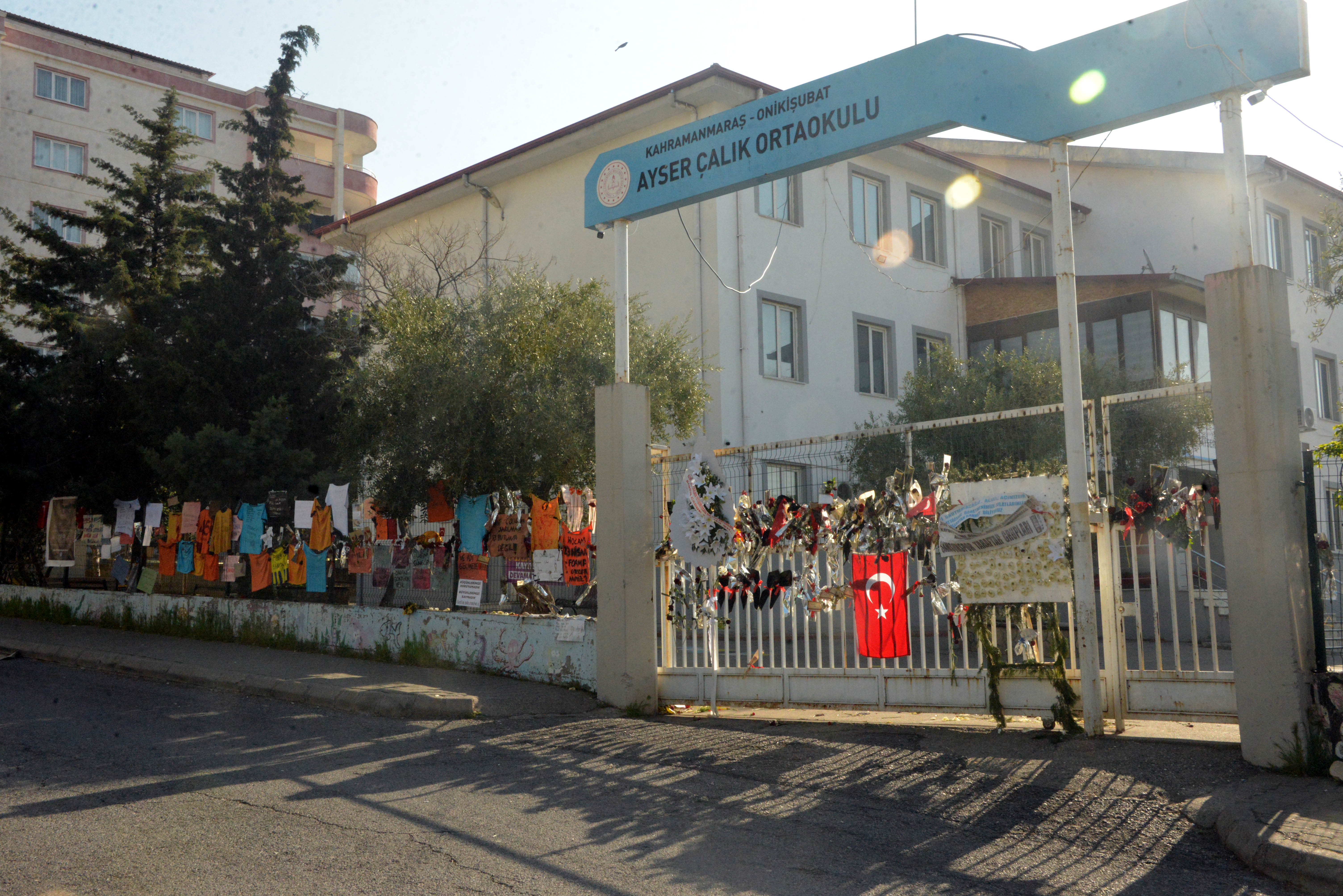 9 kişi can vermişti. Ayser Çalık Ortaokulu'nda sessiz 23 Nisan
