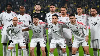 Sezon başında gelmişti, Premier Lig'e gitti, bugün imzayı atacak. Beşiktaş'ın yıldızı İstanbul'dan ayrıldı