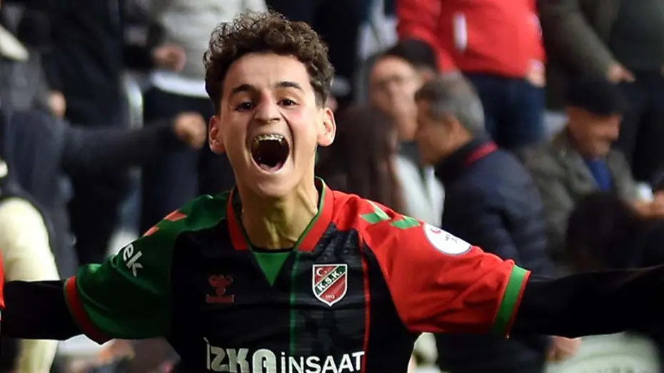 Fenerbahçe'den 3. Lig'e kanca! 18 yaşındaki yıldız adayı transferin gözdesi