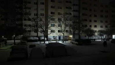 Berlin elektriksiz kaldı. Sıcaklık sıfırın altında, ısıtma sistemi çalışmıyor