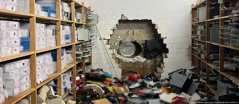 Banka soyuldu gurbetçiler altınlarından oldu 