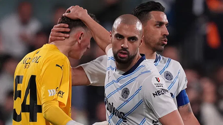 Fenerbahçe, ayrılığı resmen açıkladı. Sözleşmesi feshedildi 1