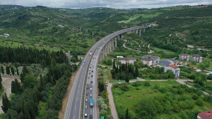 Anadolu Otoyolu'nda çalışmalar başlıyor. İstanbul yönü trafiğe kapatılacak