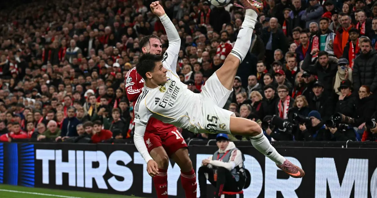 Şampiyonlar Ligi'nde Türk gecesi: Kenan Yıldız galip geldi, Arda Güler'e yapılan hareket maça damga vurdu