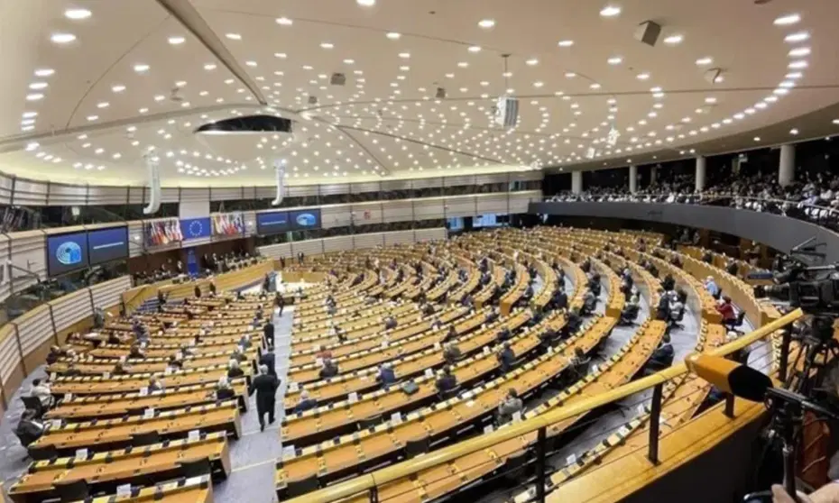 Avrupa Parlamentosu merkez sağında 