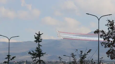 Türk Yıldızları Kayseri'de gösteri uçuşu yaptı