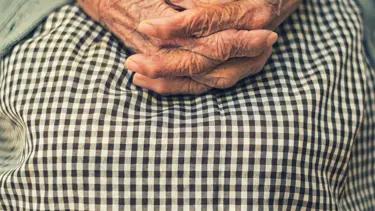 Ölen büyükanneleri “diriltme” projesi tartışma yarattı