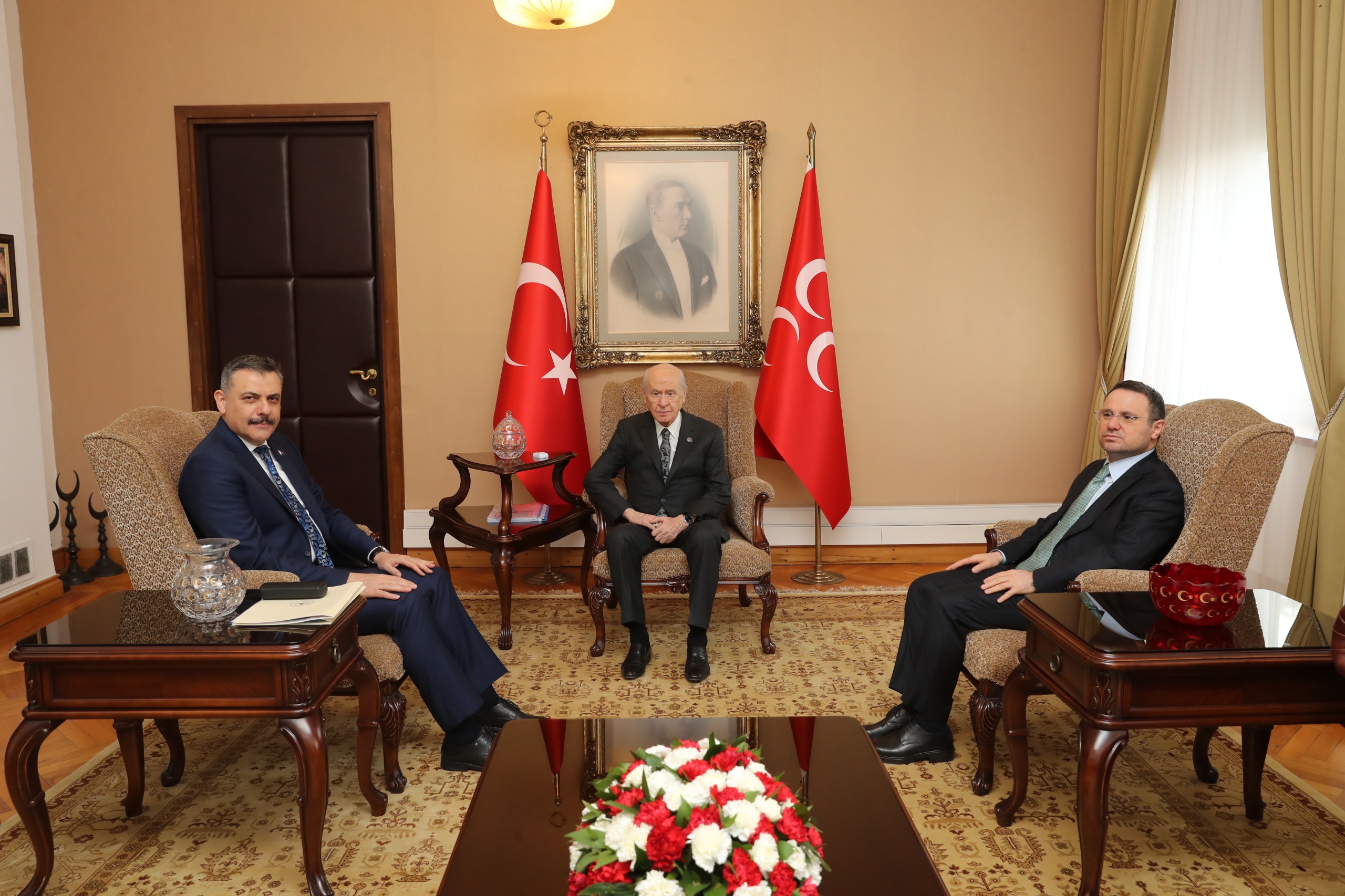 İçişleri Bakanı Çiftçi ve Adalet Bakanı Gürlek'ten Bahçeli'ye ziyaret