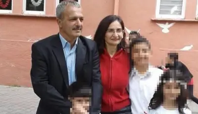 İki gündür aranıyordu. Denizde iskelenin altında ölü bulunduBalıkesir'e bağlı Marmara Adası'nda 2 gündür kayıp olarak aranan emekli röntgen teknisyeni Yahya Çelik’in dolgu iskelesinin altında denizde cansız bedeni bulundu.