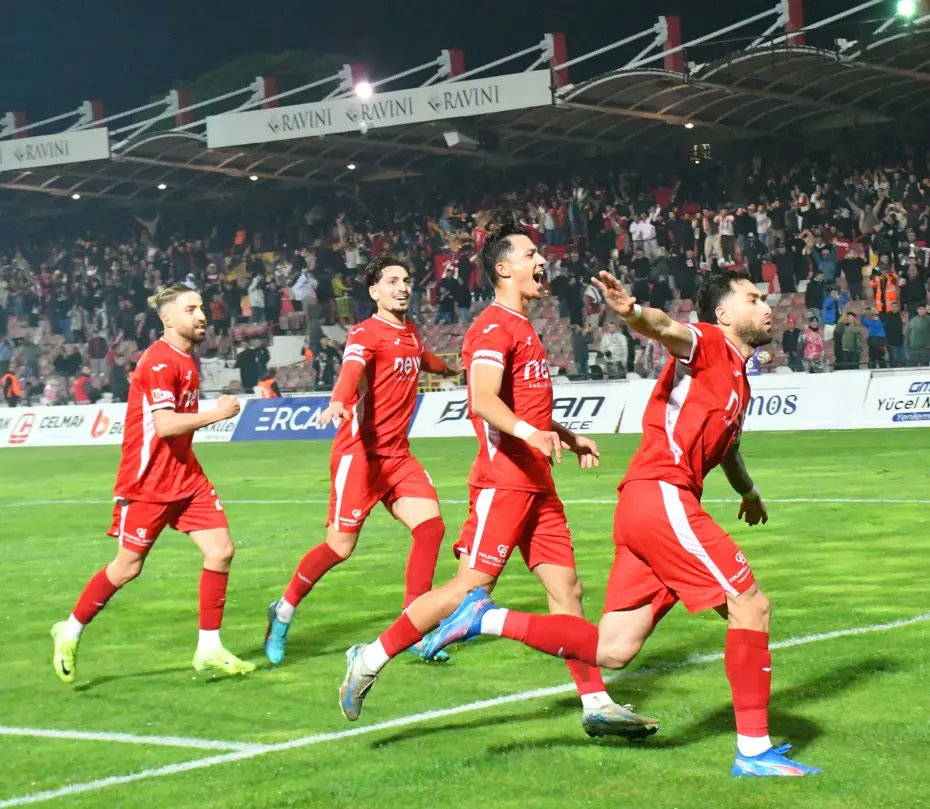 Balıkesirspor müthiş seriyle Play-Off'ta